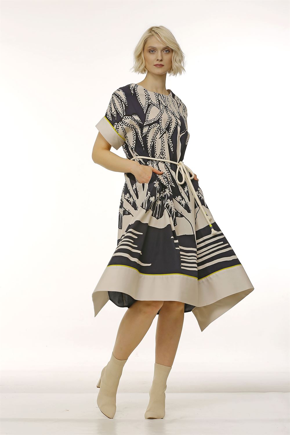 Yuvarlak Yakalı Süs Detaylı Poplin Elbise-Lacivert